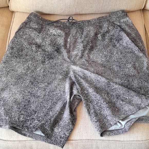 Lululemon Pace Breaker Short - Brand New! - Picture 4 of 10
